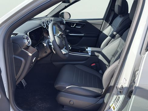 Used 2026 Mercedes-Benz GLC 300 4MATIC image 13