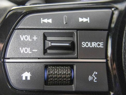 Used 2025 Honda Civic Sport image 28