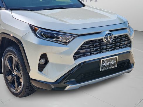 Used 2021 Toyota RAV4 XSE AWD/4WD image 34