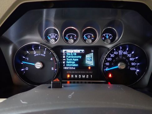 Used 2011 Ford F350 Lariat w/ Lariat Interior Pkg AWD/4WD image 25