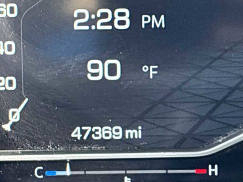 Certified 2024 GMC Sierra 2500 AT4 w/ AT4 Preferred Package image 12