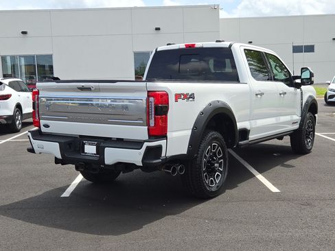 Used 2024 Ford F250 Platinum AWD/4WD image 9
