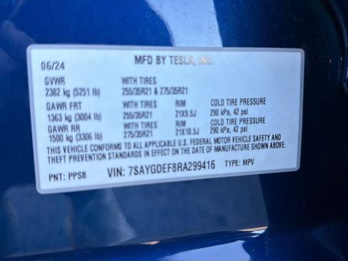 Used 2024 Tesla Model Y Performance image 26