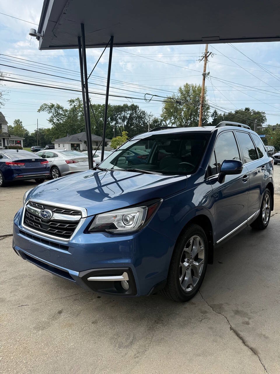 Used 2018 Subaru Forester 2.5i Touring AWD/4WD image 3
