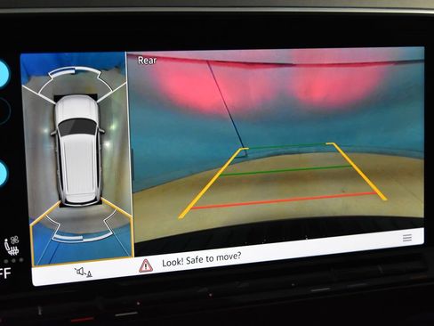 Certified 2025 Volkswagen Atlas SEL Premium R-Line image 11