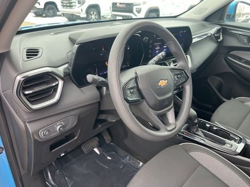 Used 2025 Chevrolet TrailBlazer LT image 15