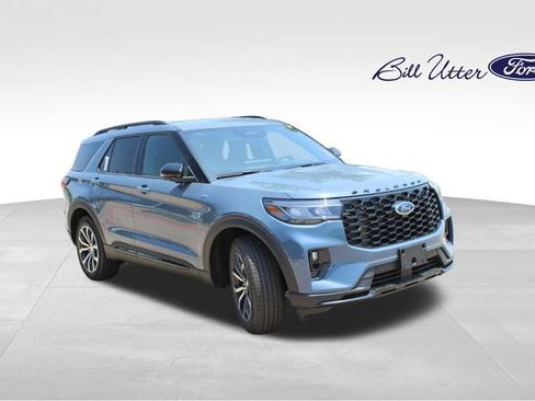 New 2026 Ford Explorer ST-Line RWD image 2