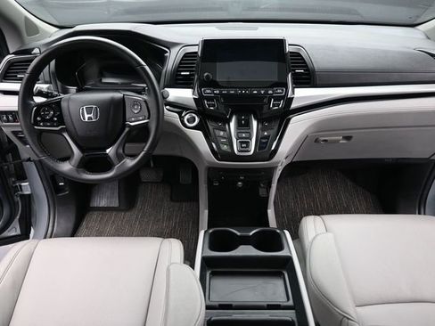 Certified 2024 Honda Odyssey Touring image 24