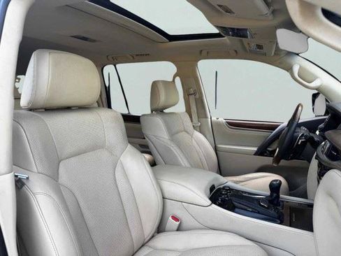 Used 2019 Lexus LX 570 4WD w/ Luxury Package image 59