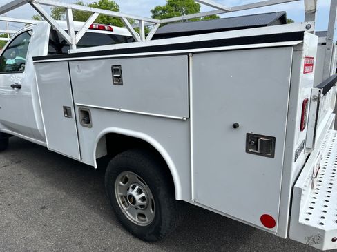 Used 2022 Chevrolet Silverado 2500 W/T w/ WT Convenience Package RWD image 12