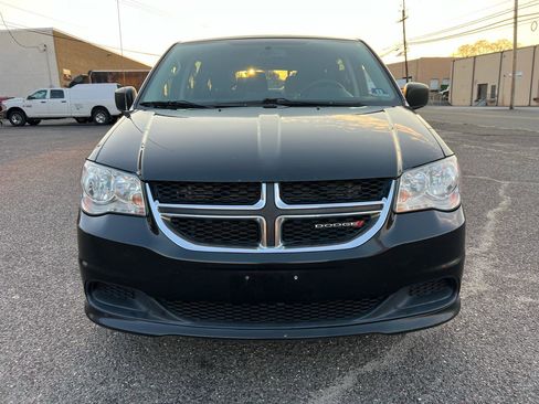 Used 2017 Dodge Grand Caravan SE w/ Power Window Group image 2