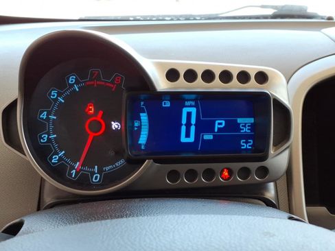 Used 2013 Chevrolet Sonic LT w/ Wheels and Fog Lamp Package FWD image 8