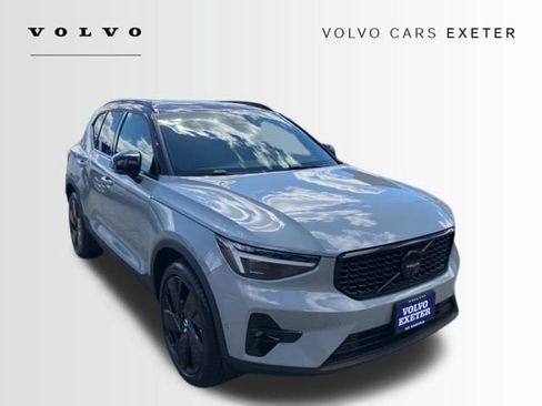 New 2026 Volvo XC40 B5 Ultra w/ Protection Package Premier AWD/4WD image 1