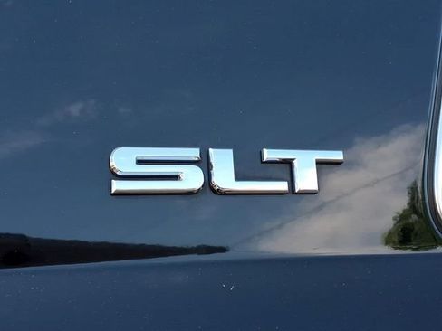 Used 2019 GMC Yukon SLT w/ Open Road Package AWD/4WD image 18
