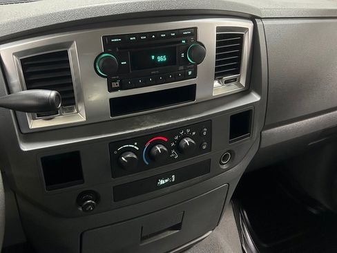 Used 2008 Dodge Ram 1500 Truck SLT image 13
