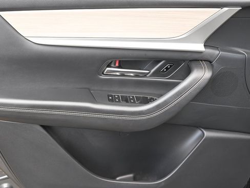 Certified 2025 MAZDA CX-90 3.3 Turbo w/ Preferred Package image 15