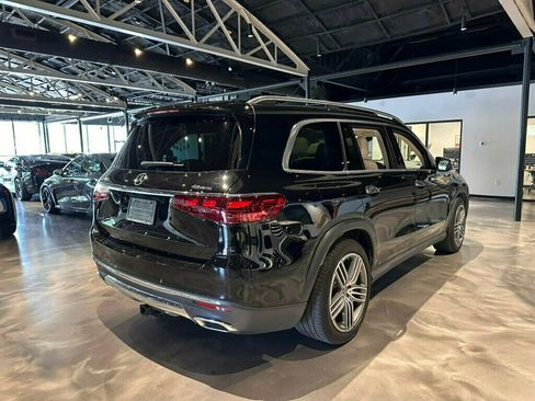 Used 2024 Mercedes-Benz GLS 450 4MATIC image 5