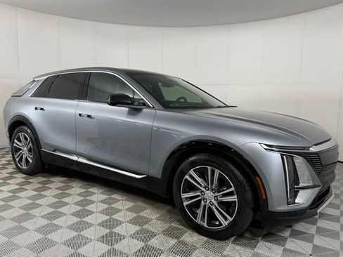 Certified 2024 Cadillac Lyriq Luxury RWD image 14