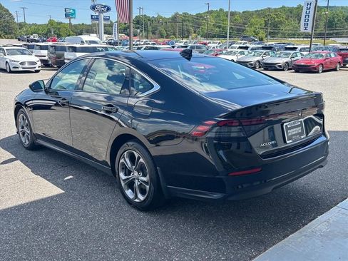 Used 2023 Honda Accord EX image 2
