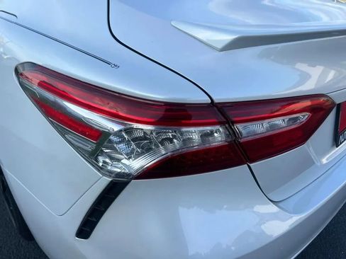 Used 2020 Toyota Camry XSE FWD image 36