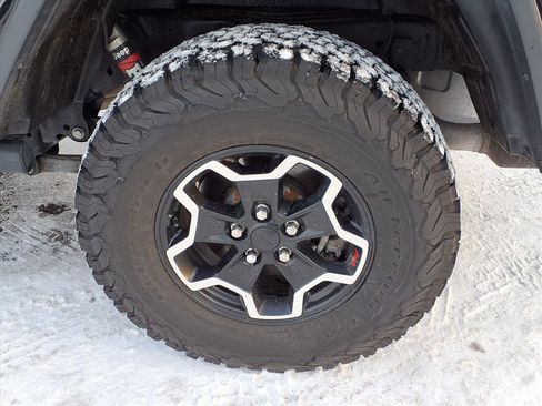 Used 2020 Jeep Gladiator Rubicon image 12