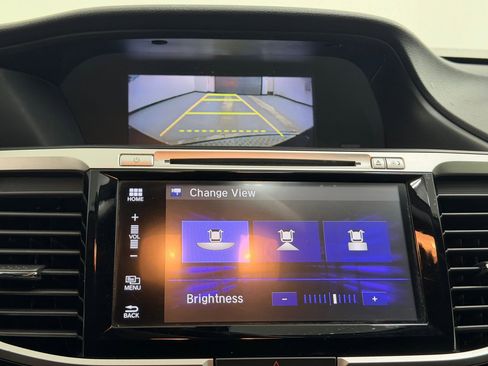 Used 2017 Honda Accord EX-L image 28