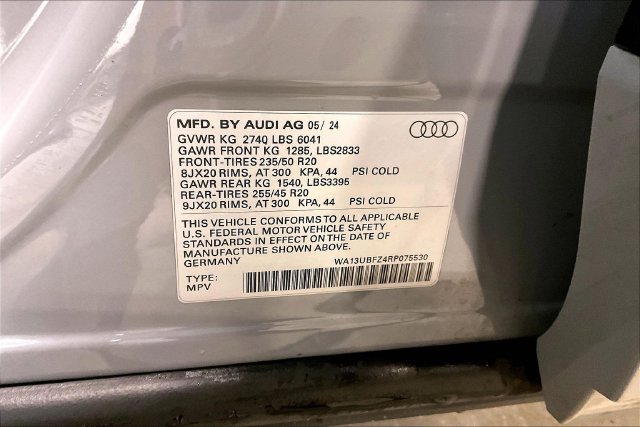 Used 2024 Audi Q4 e-tron Premium Plus AWD/4WD image 35