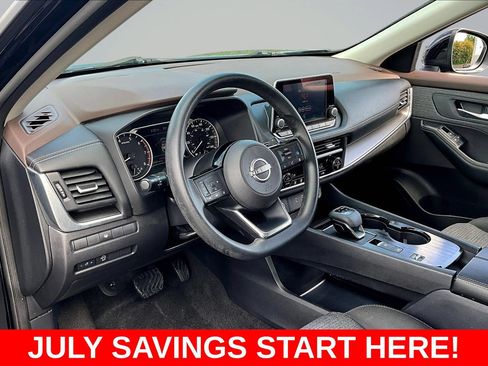 Used 2023 Nissan Rogue SV FWD image 22