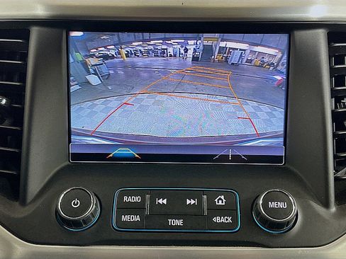 Used 2017 GMC Acadia SLT image 15