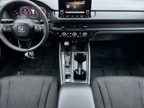 Used 2023 Honda Accord EX image 4