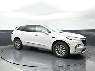 Used 2023 Buick Enclave Essence FWD video 1