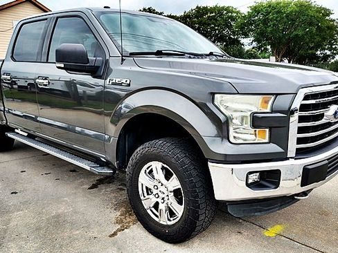 Used 2015 Ford F150 XLT w/ Equipment Group 301A Mid AWD/4WD image 11
