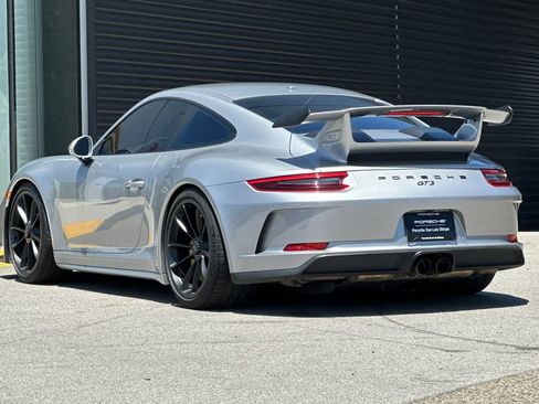 Used 2018 Porsche 911 GT3 RWD image 3