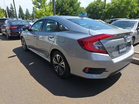 Used 2017 Honda Civic EX-L image 3