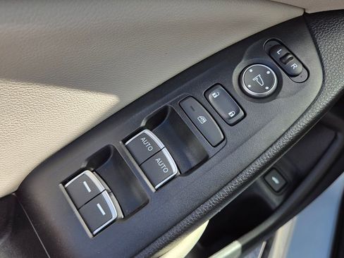 Certified 2018 Honda Accord Touring image 35