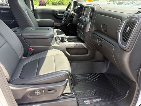 Used 2022 Chevrolet Silverado 1500 LTZ w/ LTZ Premium Package AWD/4WD image 14