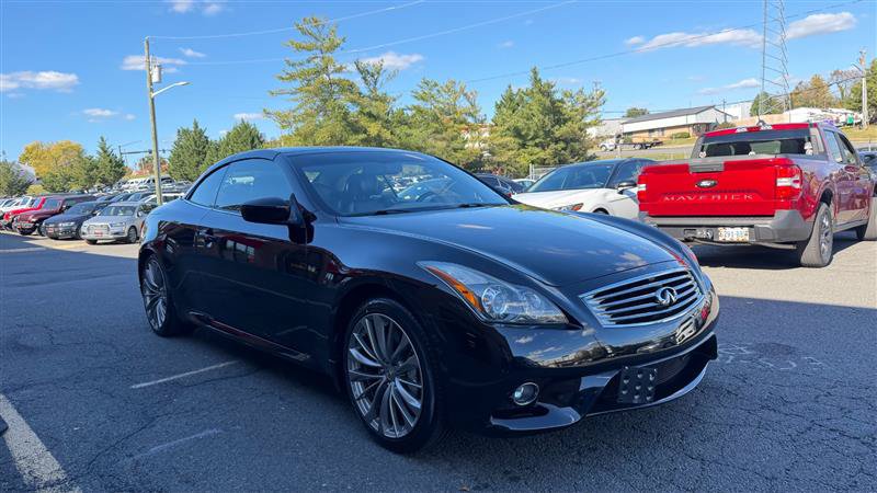 Used 2014 INFINITI Q60 Sport Convertible w/ Premium Package RWD image 3