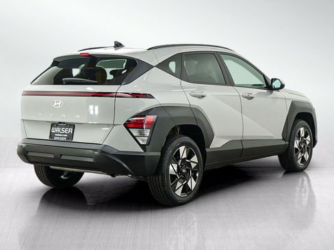 Used 2024 Hyundai Kona SEL AWD/4WD image 5