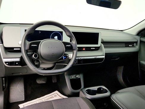 Used 2024 Hyundai Ioniq 5 SE image 12