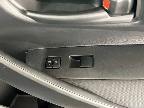 Used 2025 Toyota Corolla LE FWD image 31