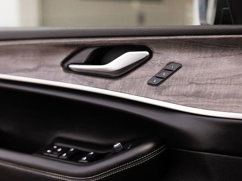 Used 2021 Jeep Grand Cherokee L Limited image 21