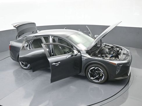 Used 2025 Kia K4 EX image 68