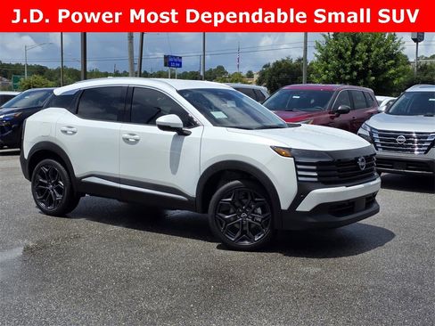 New 2025 Nissan Kicks SR image 2