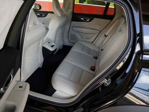 New 2026 Volvo V60 B5 Cross Country Plus w/ Climate Package image 23