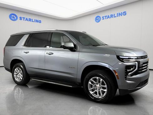 Used 2025 Chevrolet Tahoe LT AWD/4WD image 12