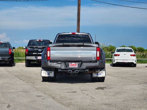 Used 2022 Ford F350 Platinum AWD/4WD image 6