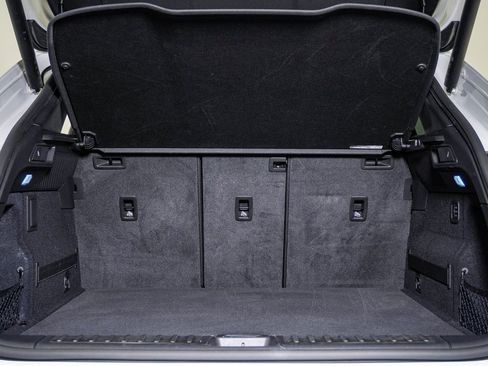 Certified 2025 Porsche Macan 4S Electric image 28