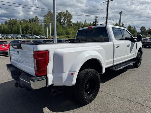 Used 2020 Ford F350 Lariat w/ Chrome Package AWD/4WD image 6