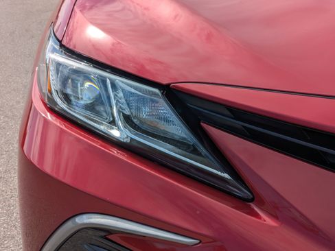 Used 2023 Toyota Camry LE image 10