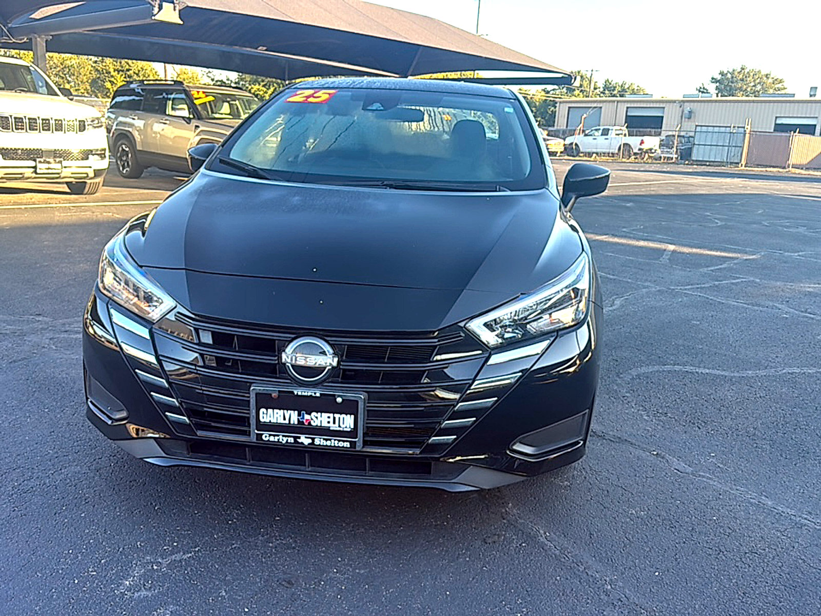 Used 2025 Nissan Versa SV FWD image 5